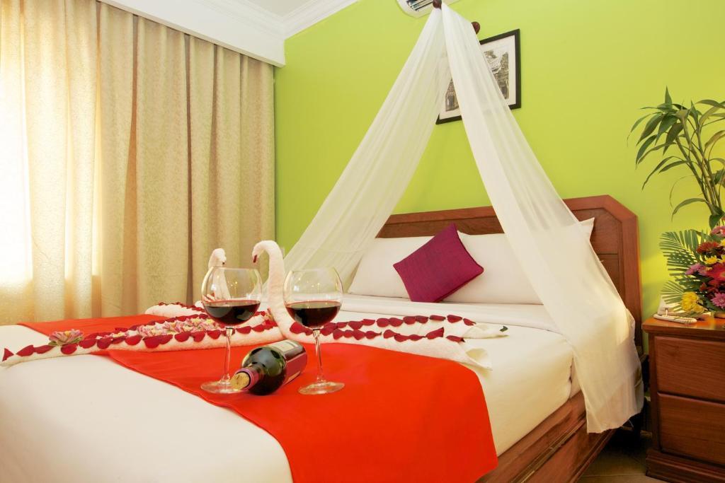 Forest King Hotel II Сием Реап Екстериор снимка