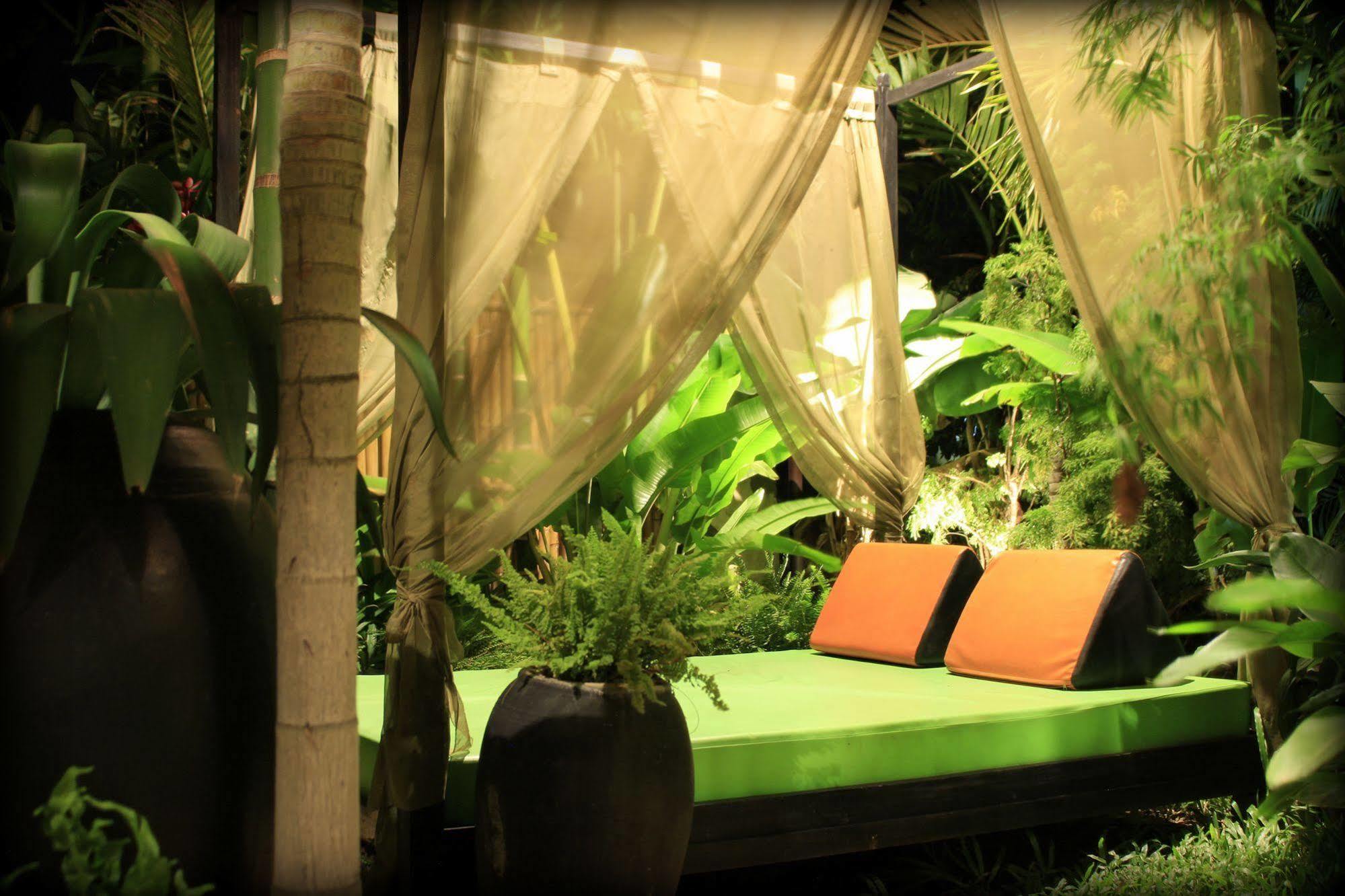 Forest King Hotel II Сием Реап Екстериор снимка