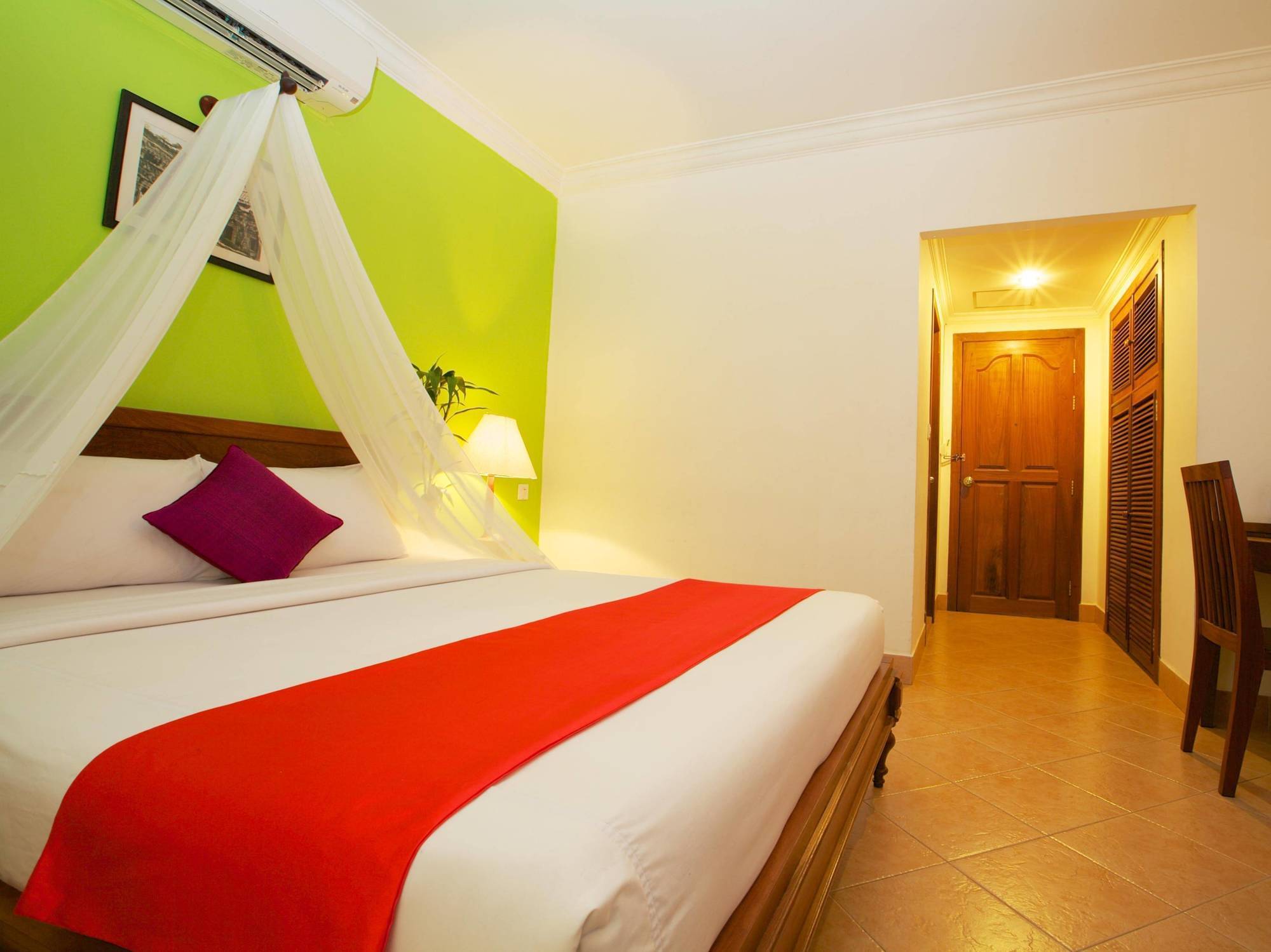 Forest King Hotel II Сием Реап Екстериор снимка