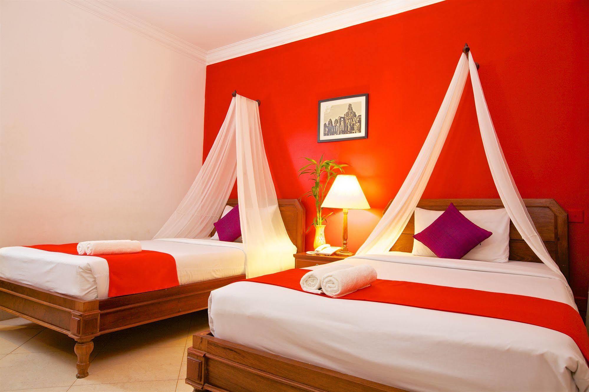 Forest King Hotel II Сием Реап Екстериор снимка