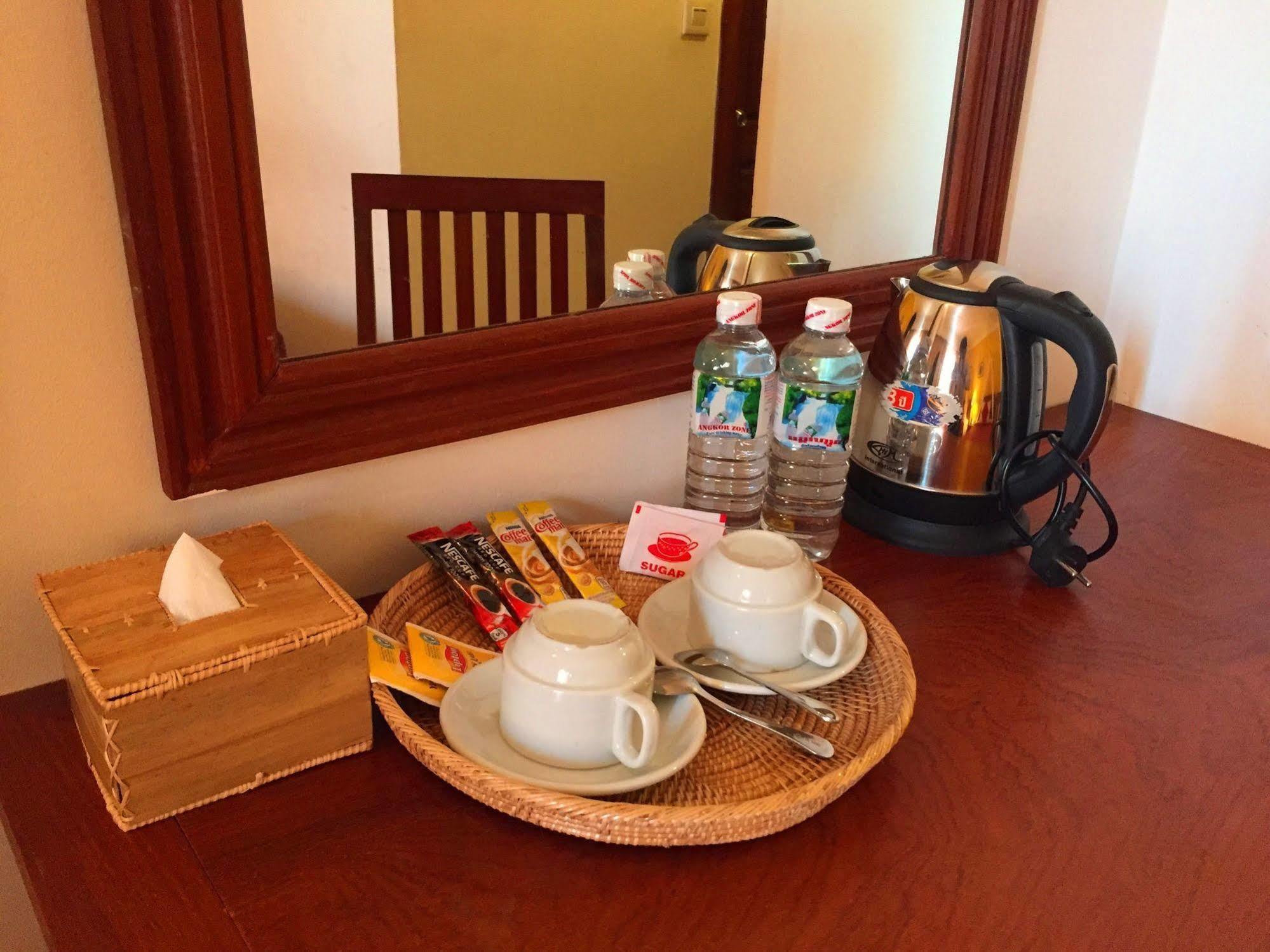 Forest King Hotel II Сием Реап Екстериор снимка
